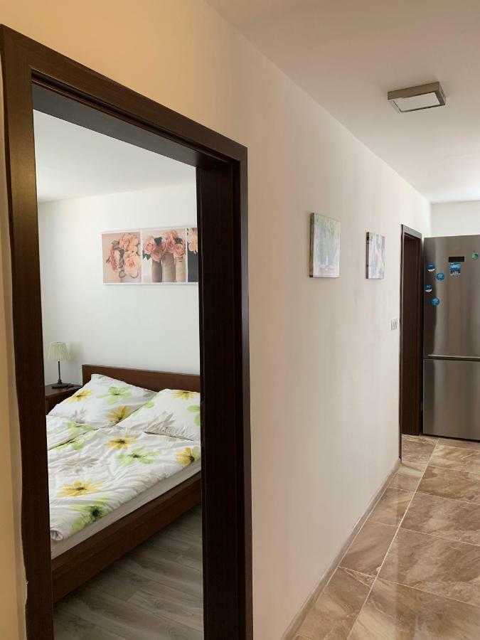 Apartament Tt10 Botanicka Trnava Dış mekan fotoğraf
